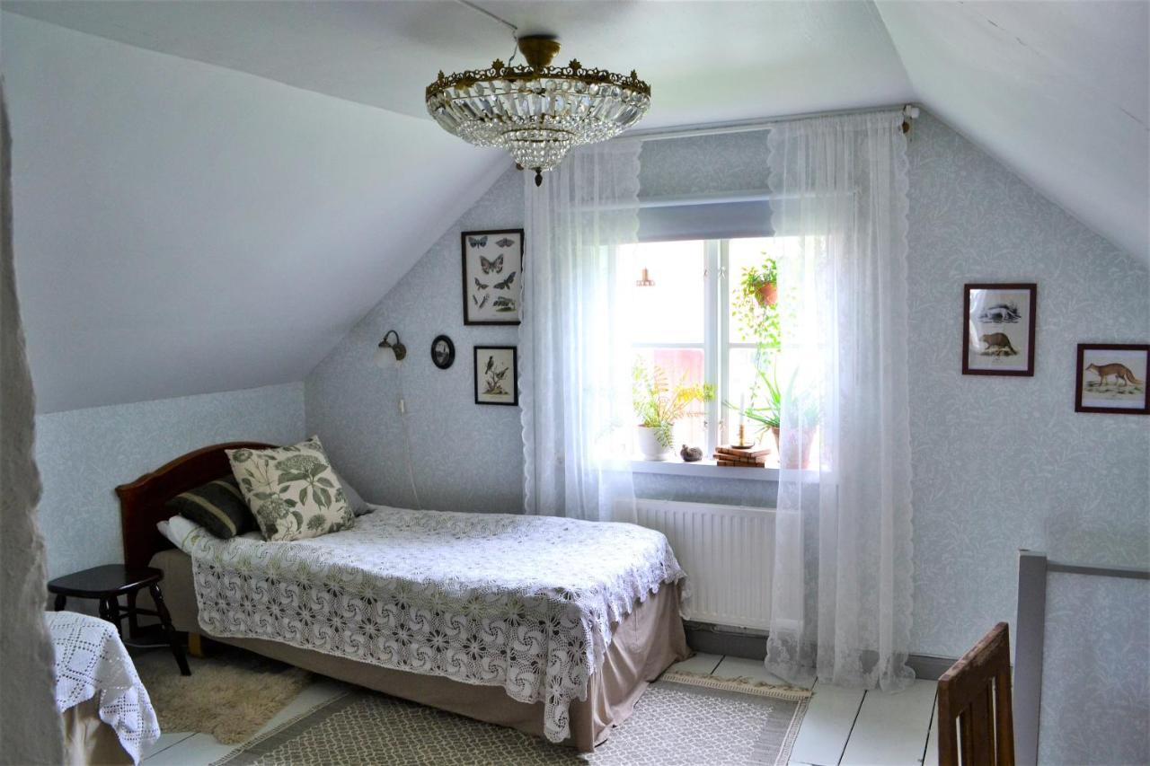 Rustik Stuga Med Lantlig Kaensla Naera Oerebro City Ngoại thất bức ảnh